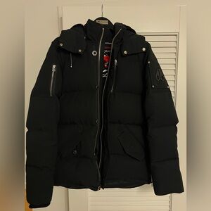 Moose Knuckles Black Down Filled Jacket Size M with detachable hood